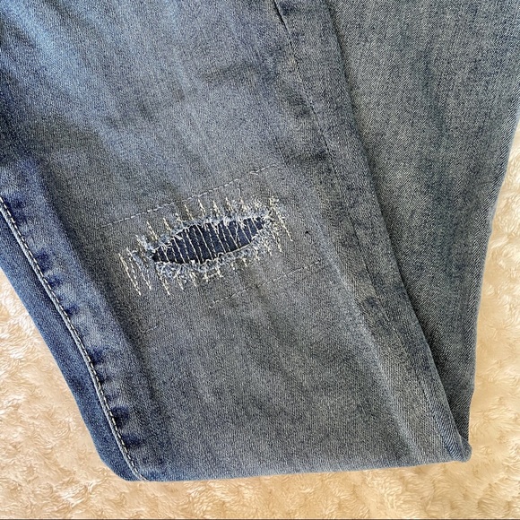 Gap Distressed Jeggings - Picture 4 of 6